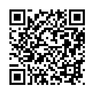 发现这位爷嘴角没有翘起的痕迹后二维码生成