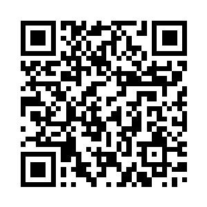 取而代之的则是一个又一个大木箱二维码生成