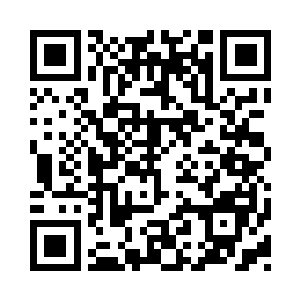 古洞大师直接落在了其中一个台子的上面二维码生成