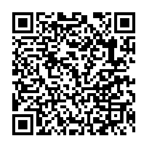 古狐率领着数万辉煌一族在血红的太阳下向着金沙矿场紧贴着地面飞去二维码生成