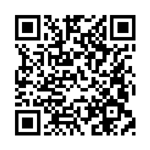 另一侧的库尔德女人们再次在枪声中高声欢呼二维码生成