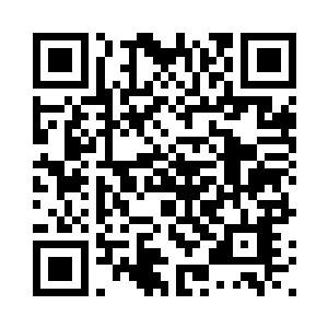 另一只手轻轻抚摩着小丫头的秀发二维码生成