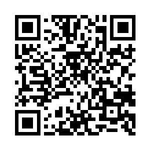 另一尊则像是由深海中最幽冷的海水凝聚二维码生成