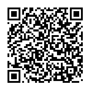 另一边的易易红仙人回头看了一眼还在追捕他的大堆的敌人不由无奈二维码生成