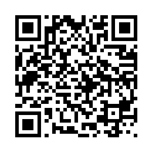 另外一个太医用手梳理皇帝的头颈二维码生成