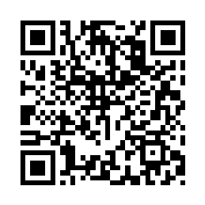 另外一个女孩儿和他的父亲会感觉到平衡二维码生成