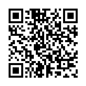 另外一只手则在下面的豆粒上用指头挑`逗着二维码生成