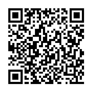 只不过琉璃却是将车子开到了豪门俱乐部的门口二维码生成