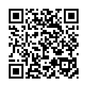 只好拿出手机装模作样地要给苏墨尘打电话二维码生成