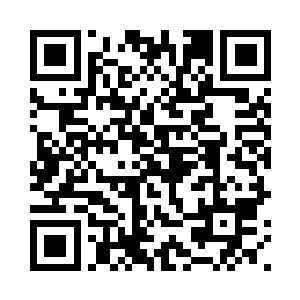 只好继续任由王杰在背上做着动作二维码生成