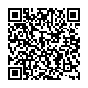 只感觉那清透如水晶的眸子似乎就这么透过一片虚空二维码生成