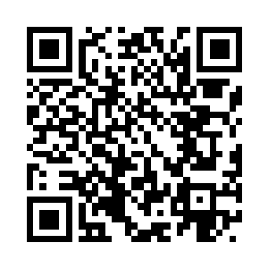只是某一天我扶着他走过一处纹身店的时候二维码生成