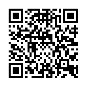 只是用一双极端冰冷的目光盯着四周二维码生成