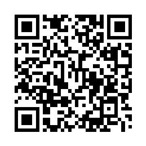 只是眯缝着眼睛看着场上的两辆车子二维码生成