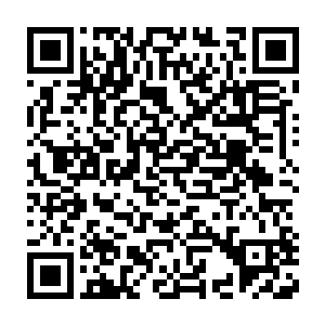 只是这货觉得把这样的图案和一个类似流浪汉的称谓画在手臂上很酷二维码生成