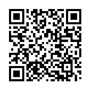 只有一人与这位荣辱起伏的大藩王相对而坐二维码生成