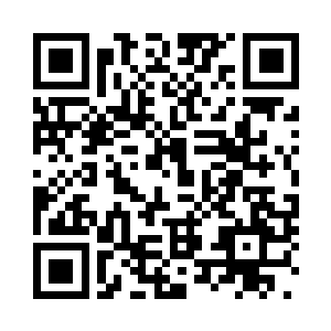 只有发丝和衣衫的一角在轻轻扬起二维码生成