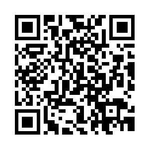 只有天上的两轮明月像是裂开了嘴的笑脸一样二维码生成