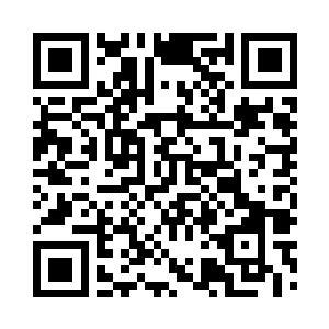 只有屋外的月光透过细密的窗纱映了进来二维码生成