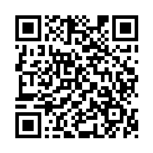 只有筑基初期修为的中年人只是抬头看了一眼二维码生成