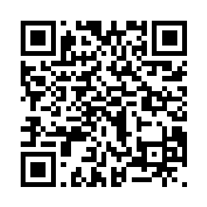 只穿着一条军绿色的大短裤和跨栏背心二维码生成