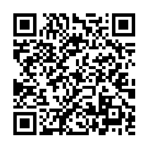 只见一个五十多人的团队正在拒绝另一个团队的邀请二维码生成