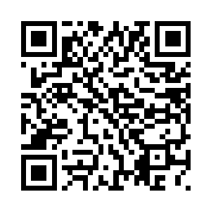 只见一道黄芒顺着秦宇的手指游走二维码生成