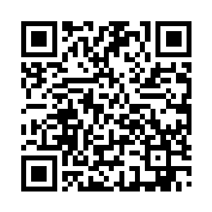 只见不远处已经有好几个大叔大妈们朝这看了二维码生成