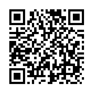 只见两条手臂粗的铁锁铐住了杜逸帆的脚腕二维码生成