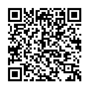 只见何家贤的脸上已经被一层浓烈的黑气所覆盖二维码生成