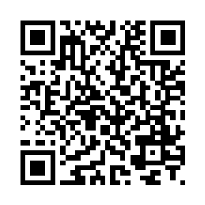 只见君威完好无恙的出现众人眼前二维码生成