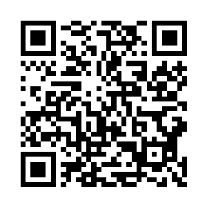 只见四五个身穿黑袍的男子仓皇的跑了过来二维码生成