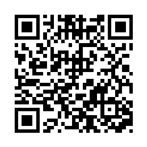 只见城墙后面摆满了各种巨大的势头二维码生成