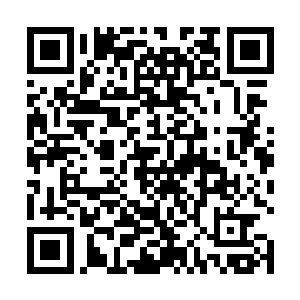 只见太上与那童子转眼便到了那个因饥荒而荒废的城镇二维码生成