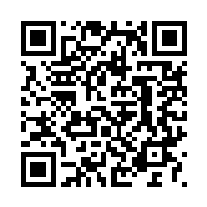 只见她双手以奇妙的轨迹缓缓划动二维码生成