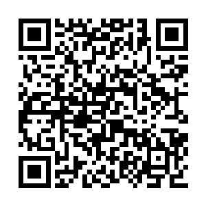 只见整个井口都被五彩斑斓的光芒照得光亮无比二维码生成