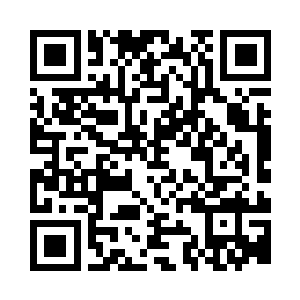 只见李逍遥正和拜月教主激烈的战斗着二维码生成