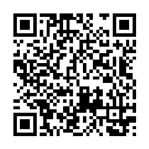 只见白妤醉醺醺地被那个男人打横从酒楼内抱出来二维码生成