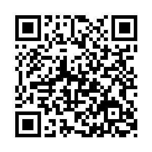 只见萧黎一个人卷缩在寝榻的其中一个角落二维码生成