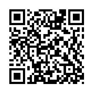 只见院子里横七竖八的堆放着数不清的尸体二维码生成