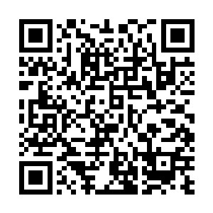 可事实上何尝不是他们一步步把人家推到那个位置上去的二维码生成