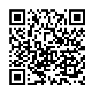 可以看到易平浑身的衣衫已经破烂不堪二维码生成