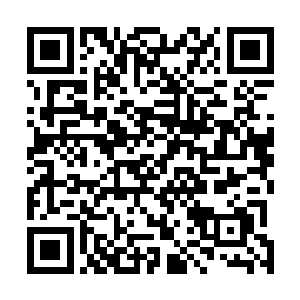 可县城那边张贴了许多青城大大小小山大王们的通缉画像二维码生成