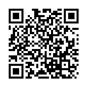 可她就是这样的执拗甚至可以说一些偏执二维码生成