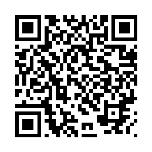 可就在她要跨越栏杆跳下去的时候二维码生成