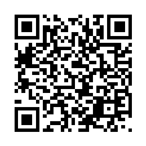 可当他的麾下果真把他的兵器抬到面前时二维码生成