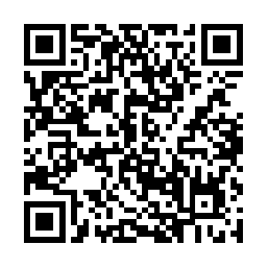 可接下来当他们看到足球最终还是要滚出边线的时候二维码生成