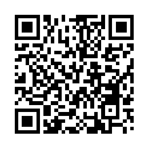 可是他却看出她嬉笑面容下的那一丝认真二维码生成