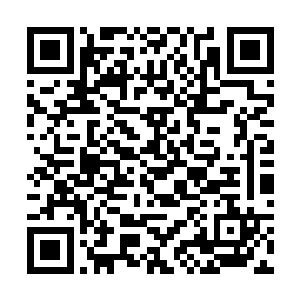 可是他知道这个铁骨铮铮的汉子此时一定是泪流满面二维码生成