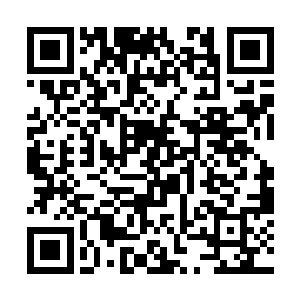 可是却竟然那样平静且心安理得地让铮哥哥抱在怀里二维码生成